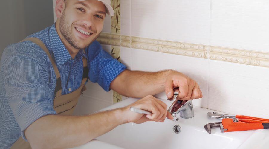 Professional clogged drains services in Doerun, GA